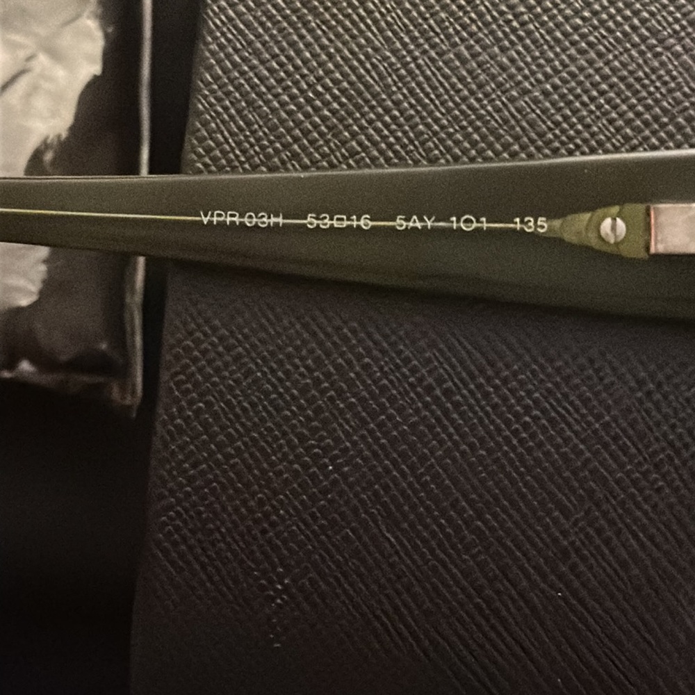 Beautiful Prada Frames - image 8